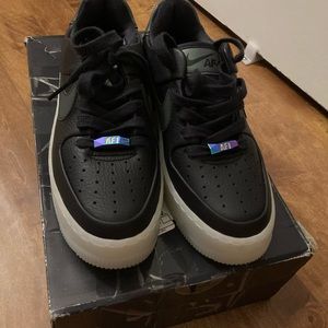 BRAND NEW Nike Air Force Sage low Platform